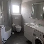 Apartamento Ac With 2 Bedrooms And 2 Bathrooms-free Private Parking